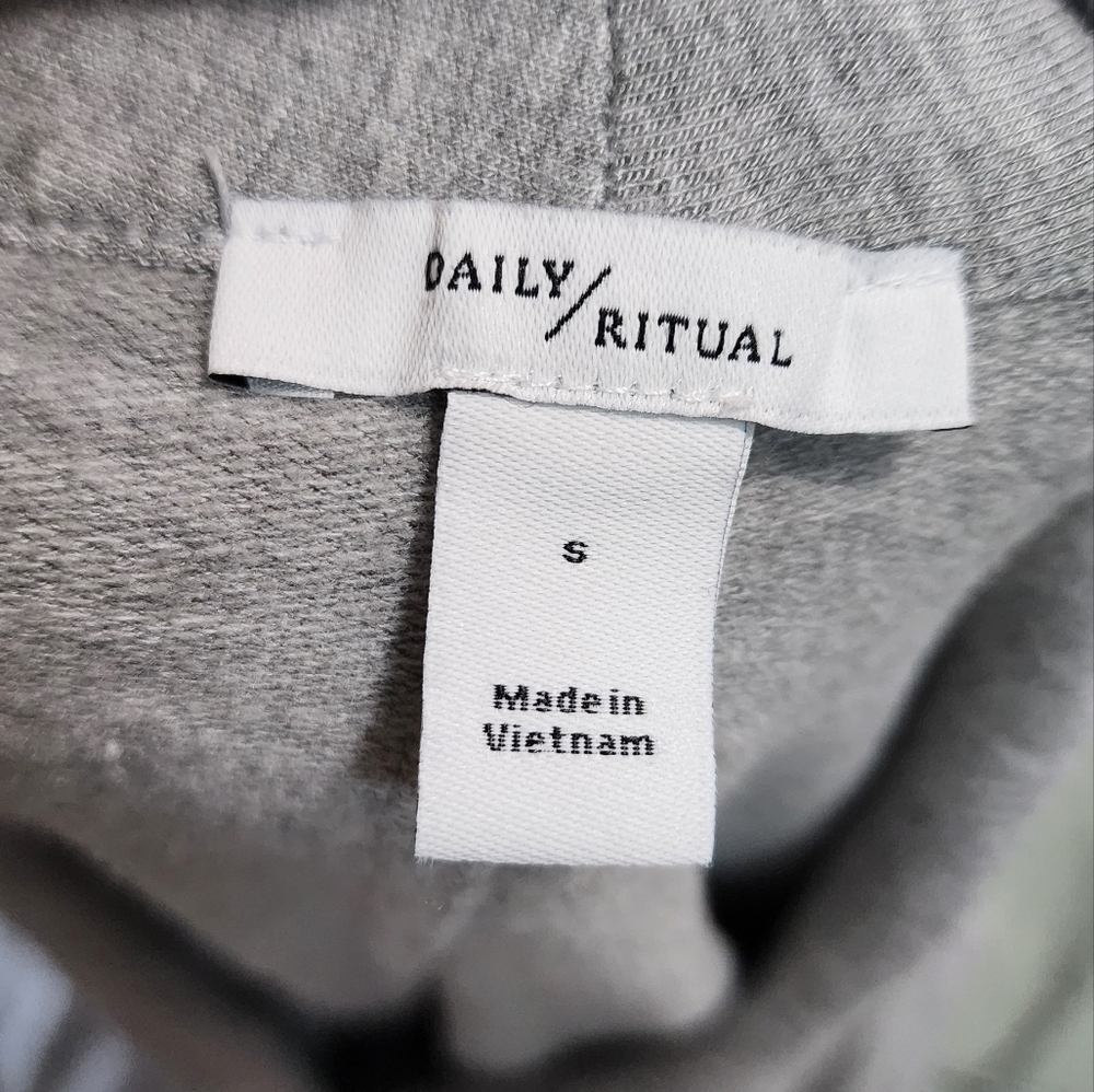Daily Ritual Long Sleeve Jumpsuit size Small - Picture 4 of 5